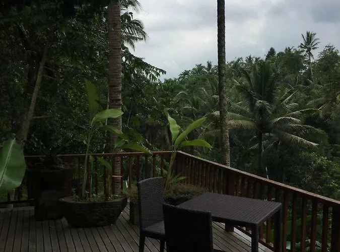 Puri Raya *